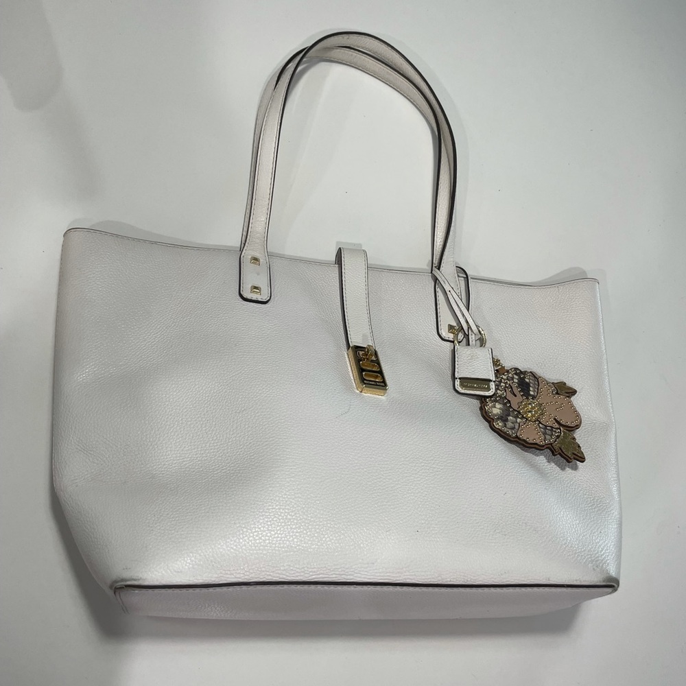 White Michael Kors tote